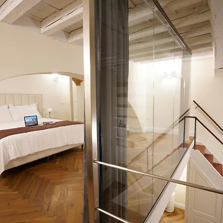 Loft Moderno Vista Centro Citta J House Lägenhet
