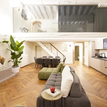 Apartment Loft Moderno Vista Centro Citta J House Florenz
